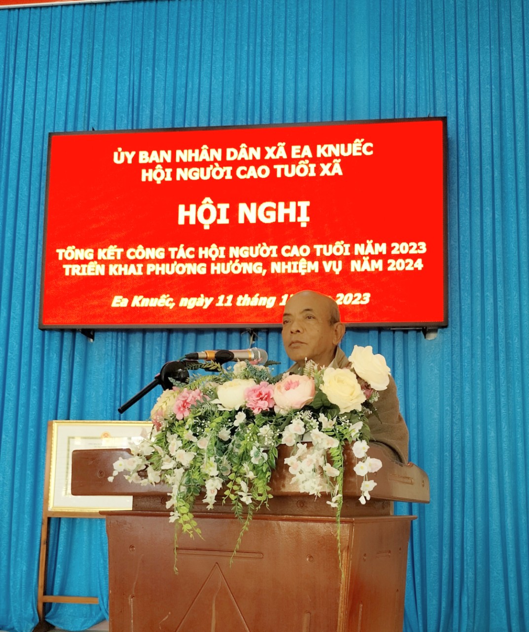 HỘI NGƯỜI CAO TUỔI XÃ EA KNUÊC TỔ CHỨC HỘI NGHỊ TỔNG KẾT NĂM 2023.
